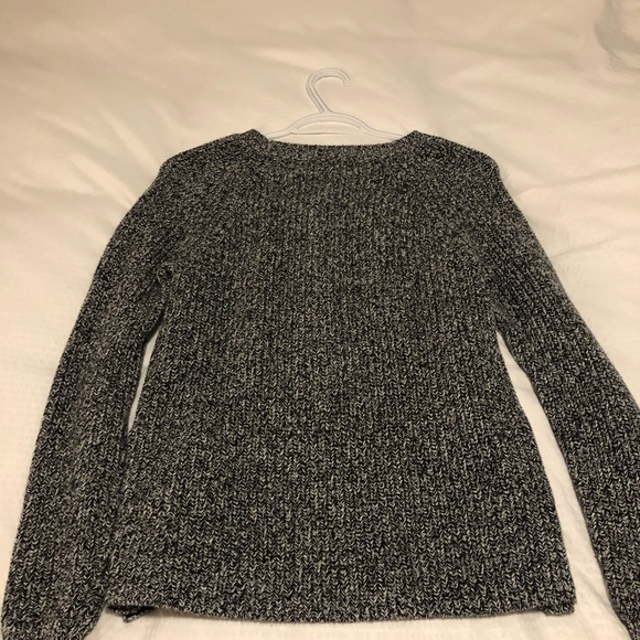 Grey sweater - Picture 2 of 3